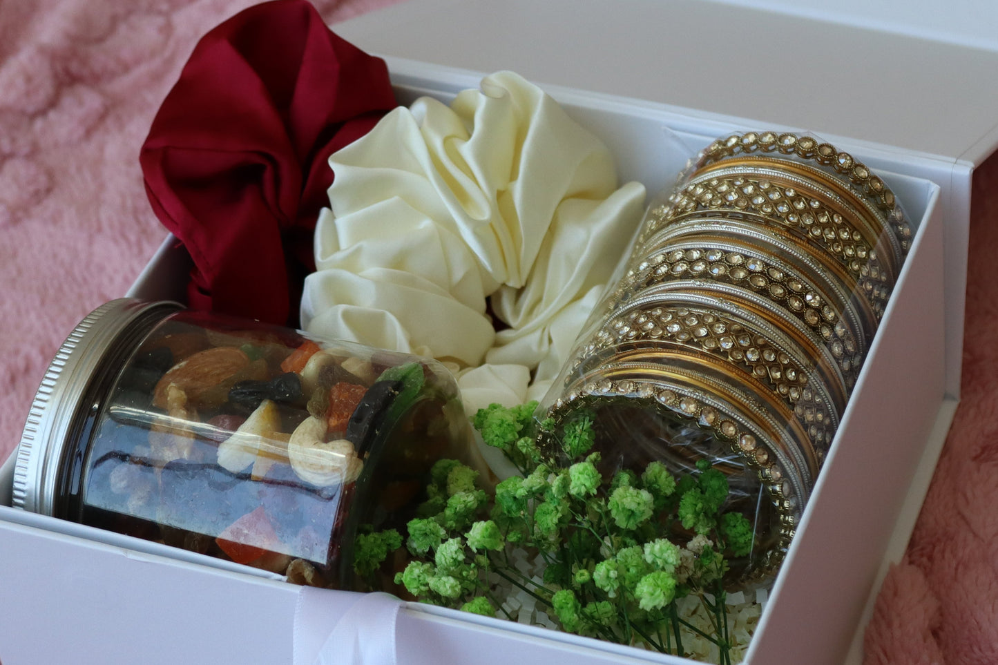 ZAROONI TREASURES GIFT SET