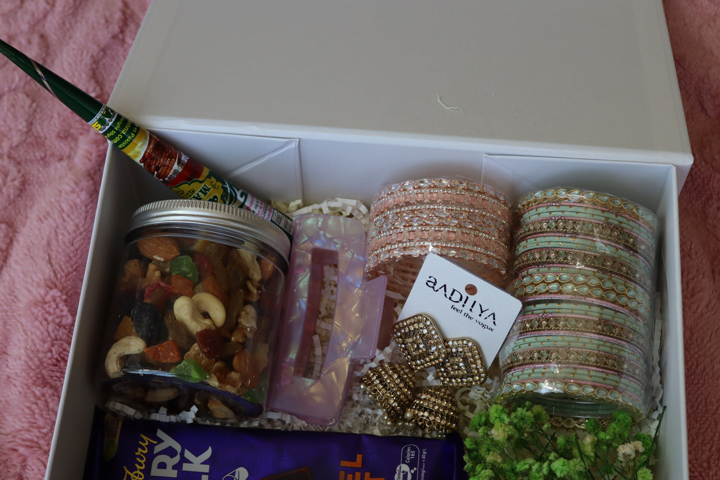 MODERN CHARM EID GIFT SET