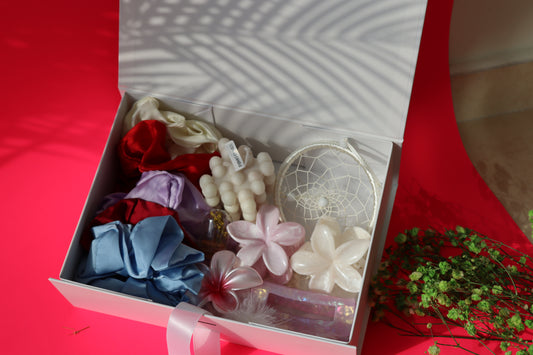 CHASING DREAMS & VIBES– The Ultimate Aesthetic Gift Set ✨💖