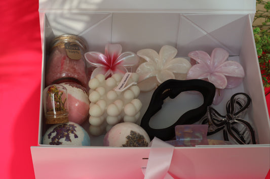 CLOUDS & CRYSTALS– A Dreamy Escape in a Gift Set ☁️✨