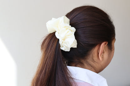 AESTHETIC SCRUNCHIE