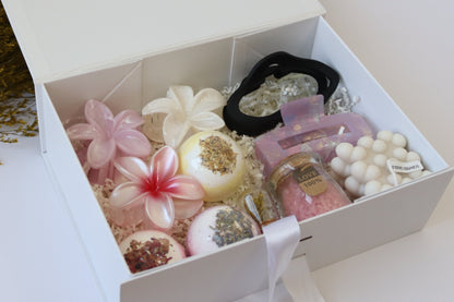 CLOUDS & CRYSTALS– A Dreamy Escape in a Gift Set ☁️✨